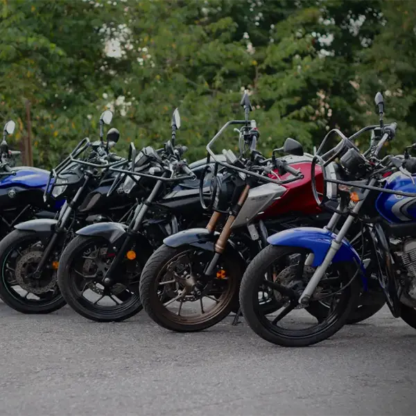 kafelek kat motocyklowe 600x600